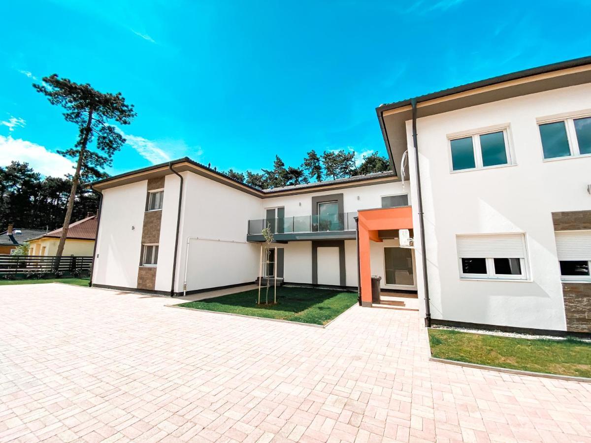 Léda Apartmanok Siófok Exterior foto