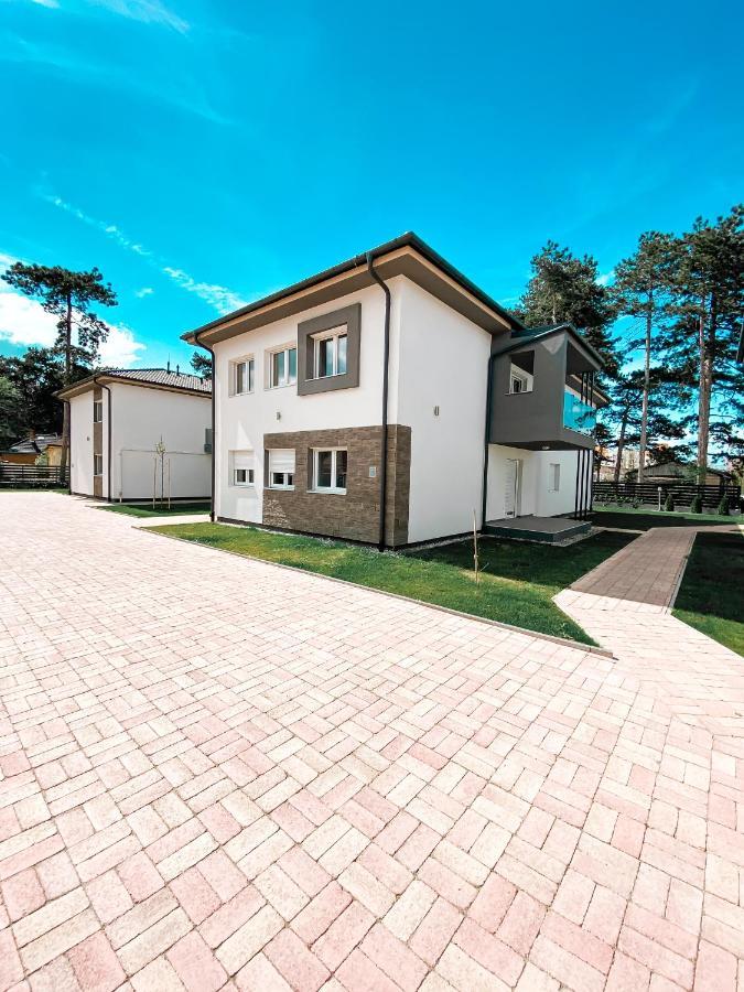 Léda Apartmanok Siófok Exterior foto