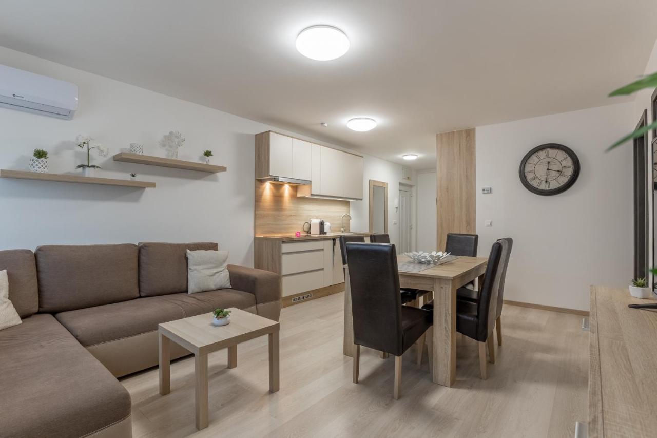 Léda Apartmanok Siófok Exterior foto